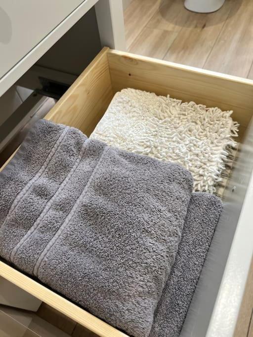 Cosy 2 Double Bed Apartment スウォーズ エクステリア 写真