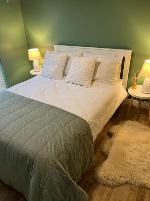 Cosy 2 Double Bed Apartment スウォーズ エクステリア 写真